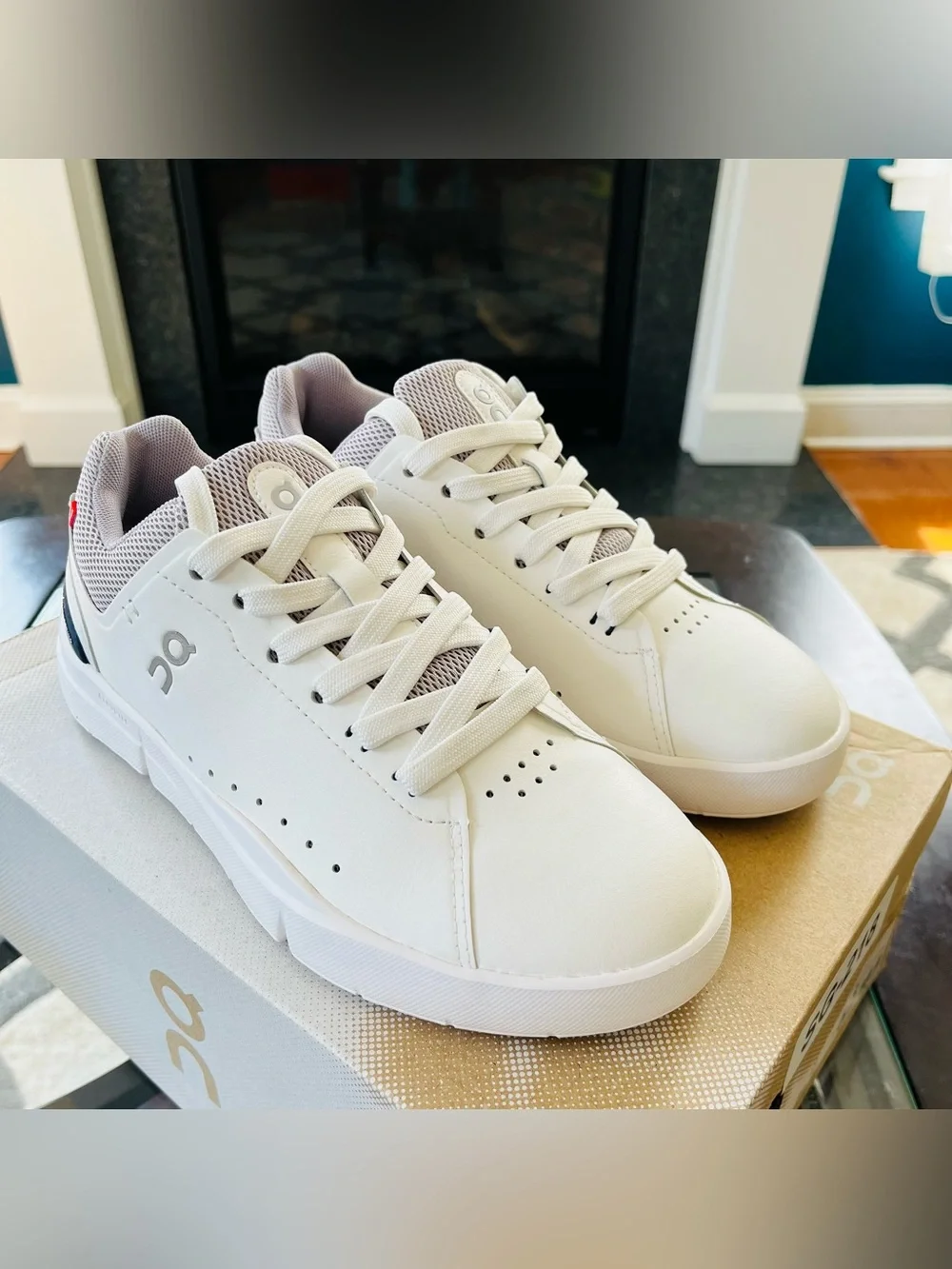 Sz 5 On The Roger Advantage Women's Sneakers White/Lilac 48.98965 (Kids 3.5)